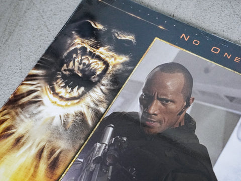 《毀滅戰士》(Doom) 大堂劇照